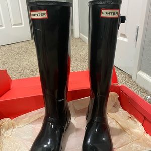 Black Hunter rain boots